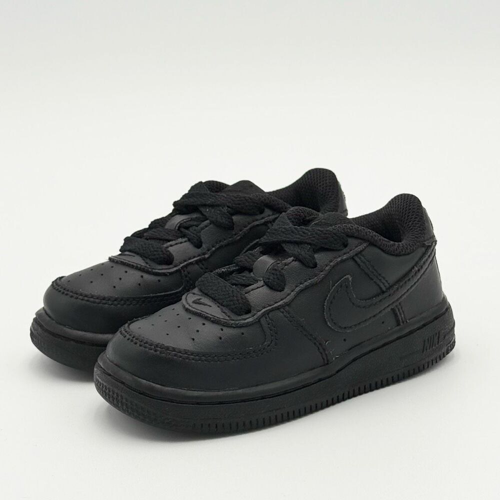 Nike Air Force 1 Triple Black Leather Low Sneakers US Little Kid 7C / EU 23.5 //